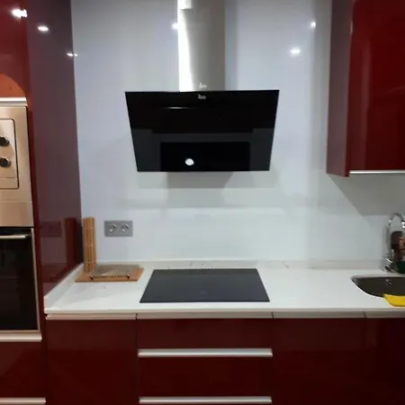 아파트 2 Bedrooms With Wifi At *