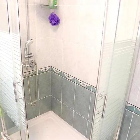 2 Bedrooms With Wifi At 아파트 *
